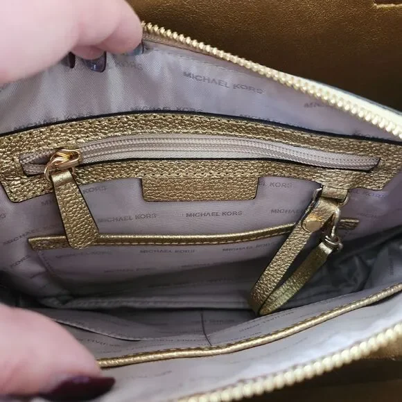 Michael Kors Mercer Gallery Medium Tote Gold Leather‎ - Picture 11 of 15